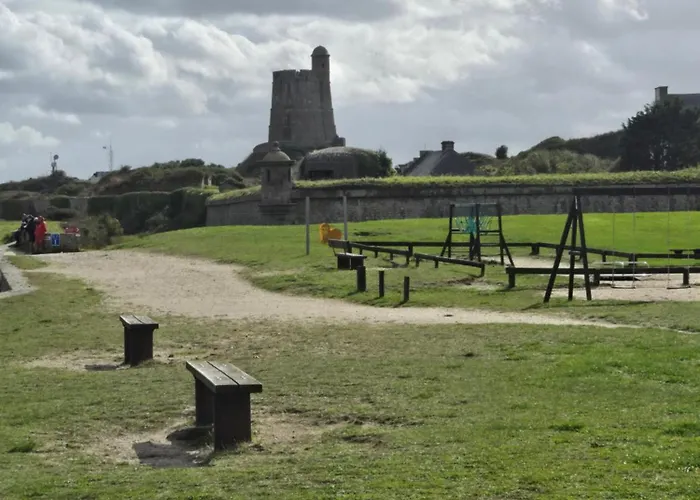 Cocon Paisible Proche De La - Jardin & Parking Réville