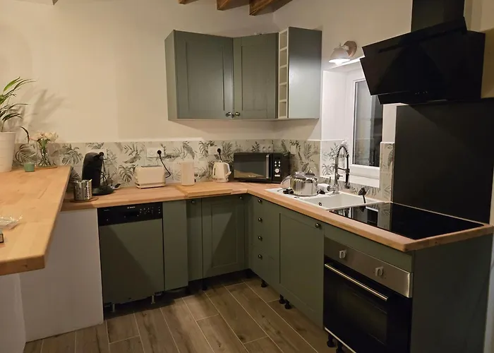 بيت للعطل Cocon Paisible Proche De La - Jardin & Parking Réville