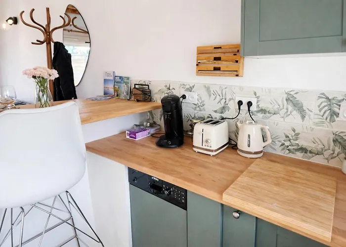 بيت للعطل Cocon Paisible Proche De La - Jardin & Parking Réville