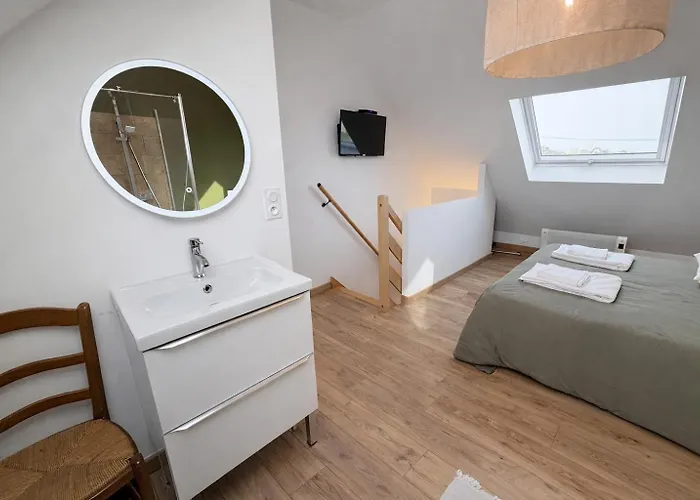 بيت للعطل Cocon Paisible Proche De La - Jardin & Parking Réville